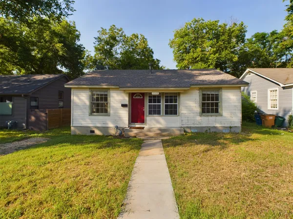 $4,200 | 713 Harris Avenue, Austin, TX 78705