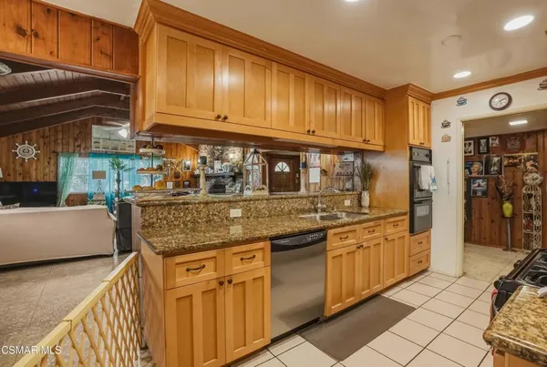 $749,000 | 558 East Hemlock Street, Oxnard, CA 93033