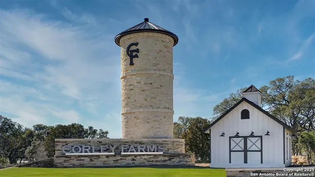 $744,900 | 128 Merry Calf Lane, Boerne, TX 78006