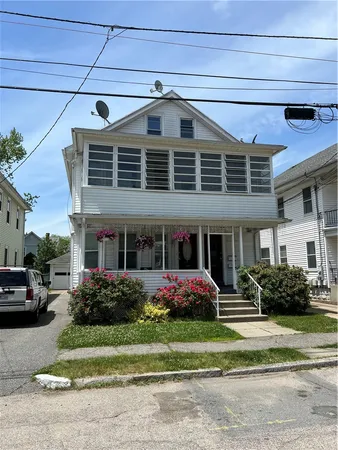 $2,300 | 22 Ingleside Avenue, Unit 2, Cranston, RI 02905