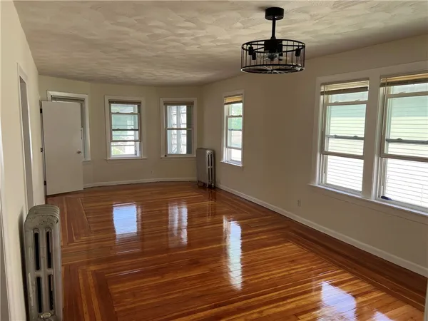 $2,300 | 22 Ingleside Avenue, Unit 2, Cranston, RI 02905