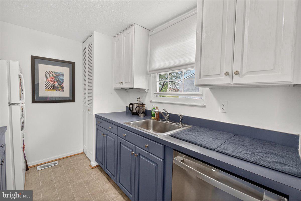 431 Heather Ridge Drive Frederick, MD 21702 - Photo 10 of 25 Gallery Image 10