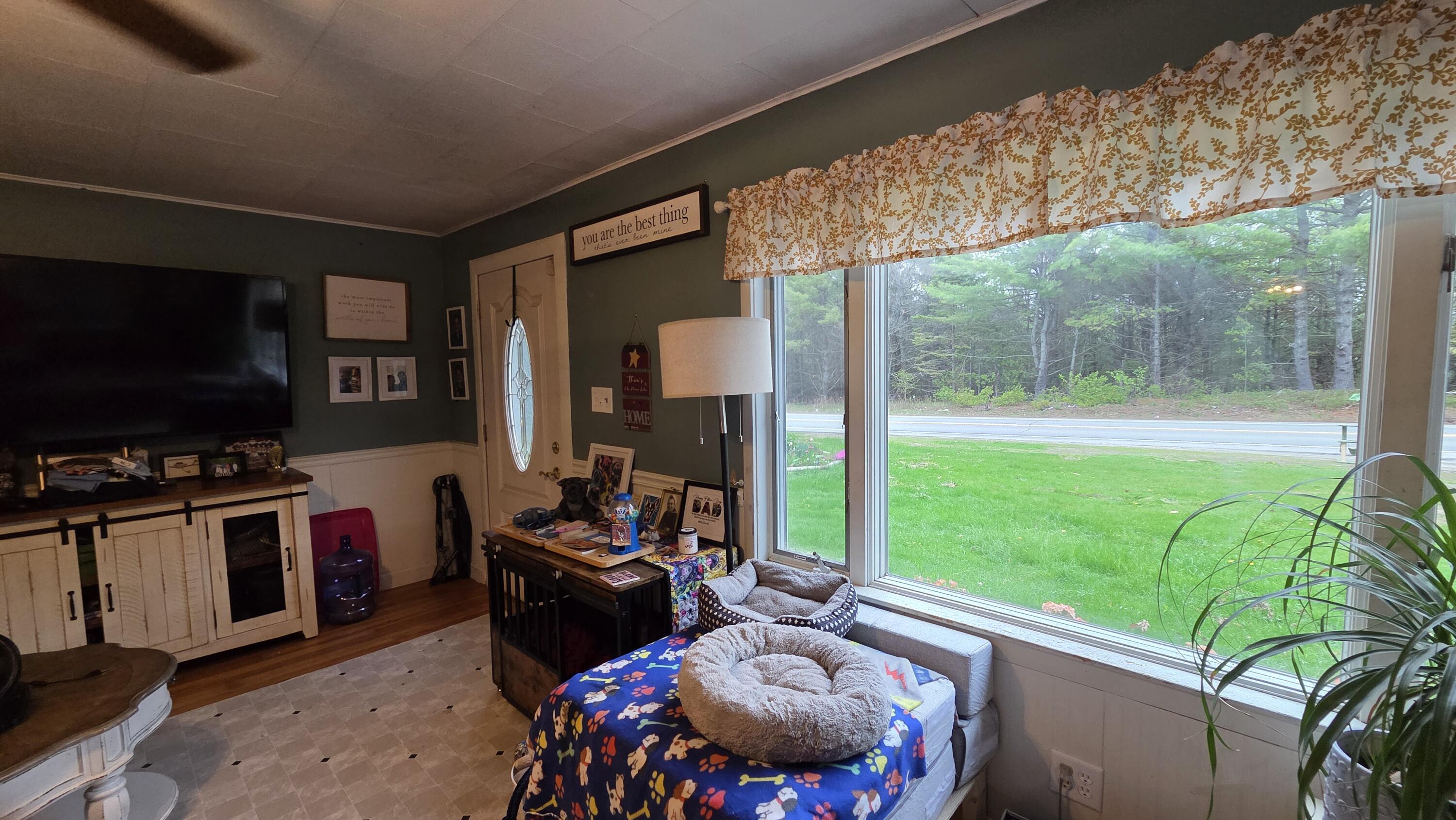 2670 Bennoch Road Old Town, ME 04468 - Photo 48 of 59 Living room