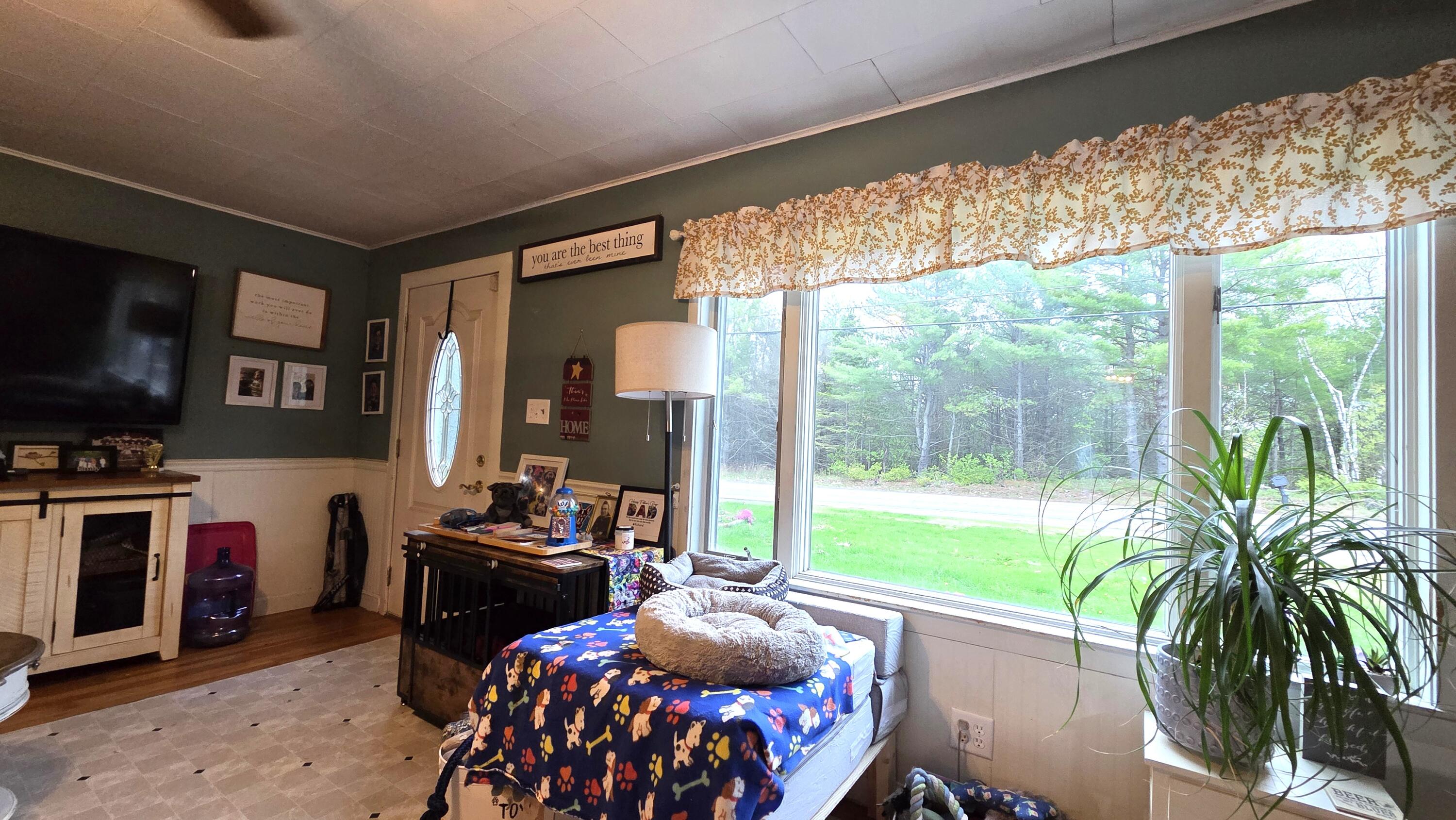2670 Bennoch Road Old Town, ME 04468 - Photo 49 of 59 Living room