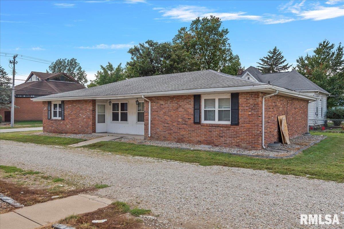 507 Washington Street Pawnee, IL 62558 - Photo 13 of 16