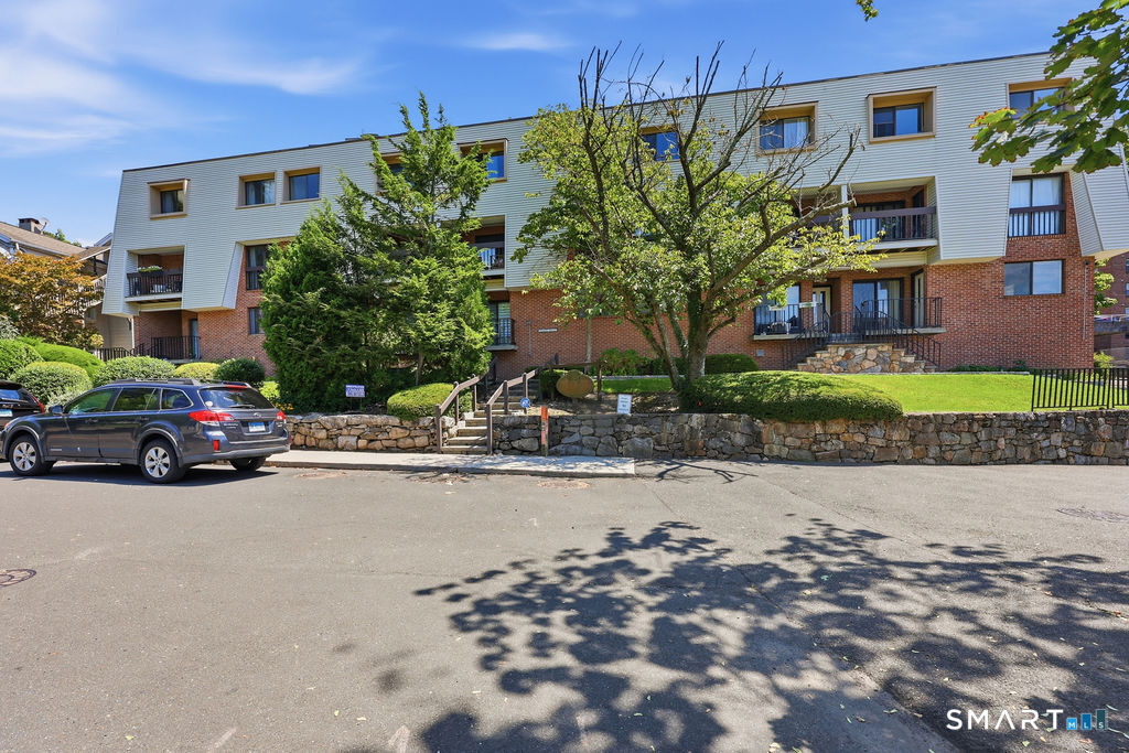 1 Valley Road, Unit 105 Stamford, CT 06902 - Photo 31 of 32 Gallery Image 31