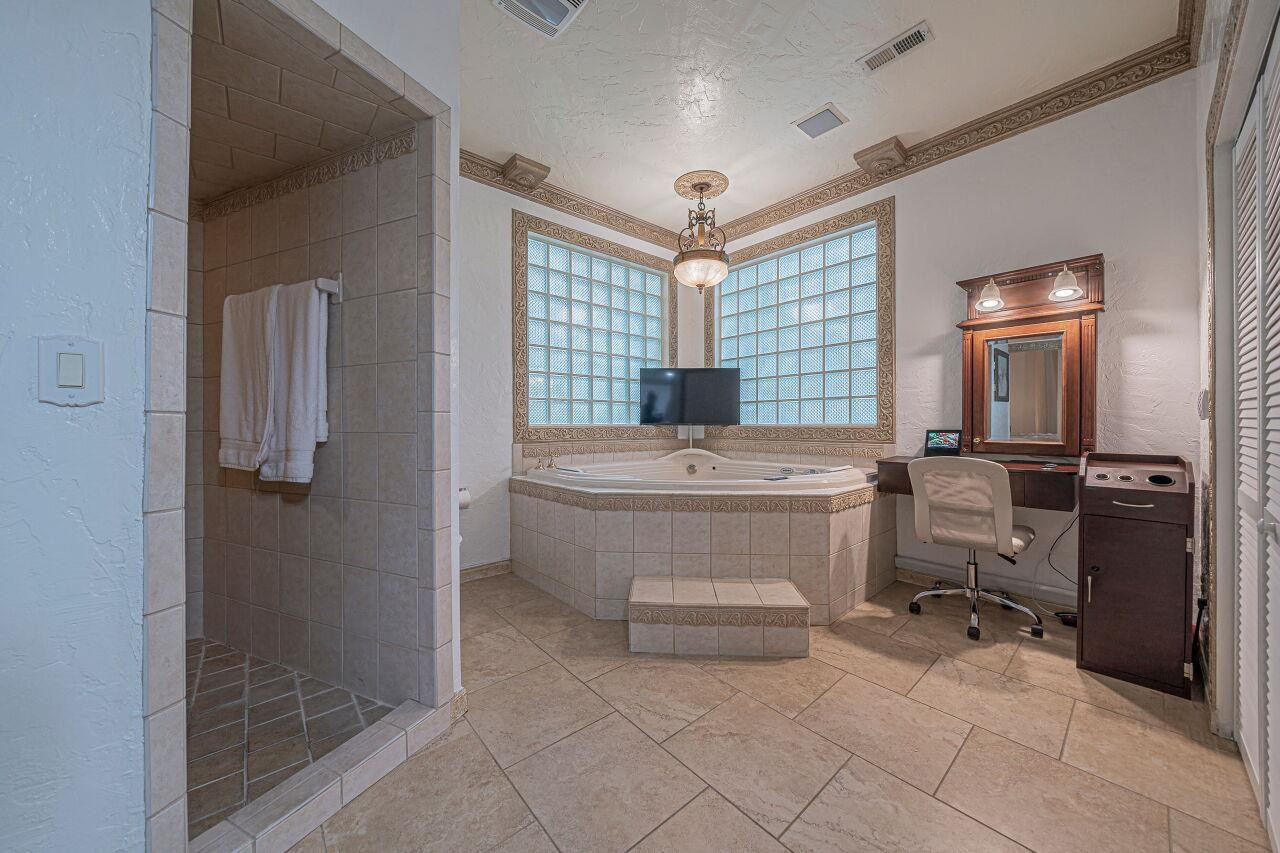 2800 Combe Hill Trail Raleigh, NC 27613 - Photo 12 of 30 Master Bathroom