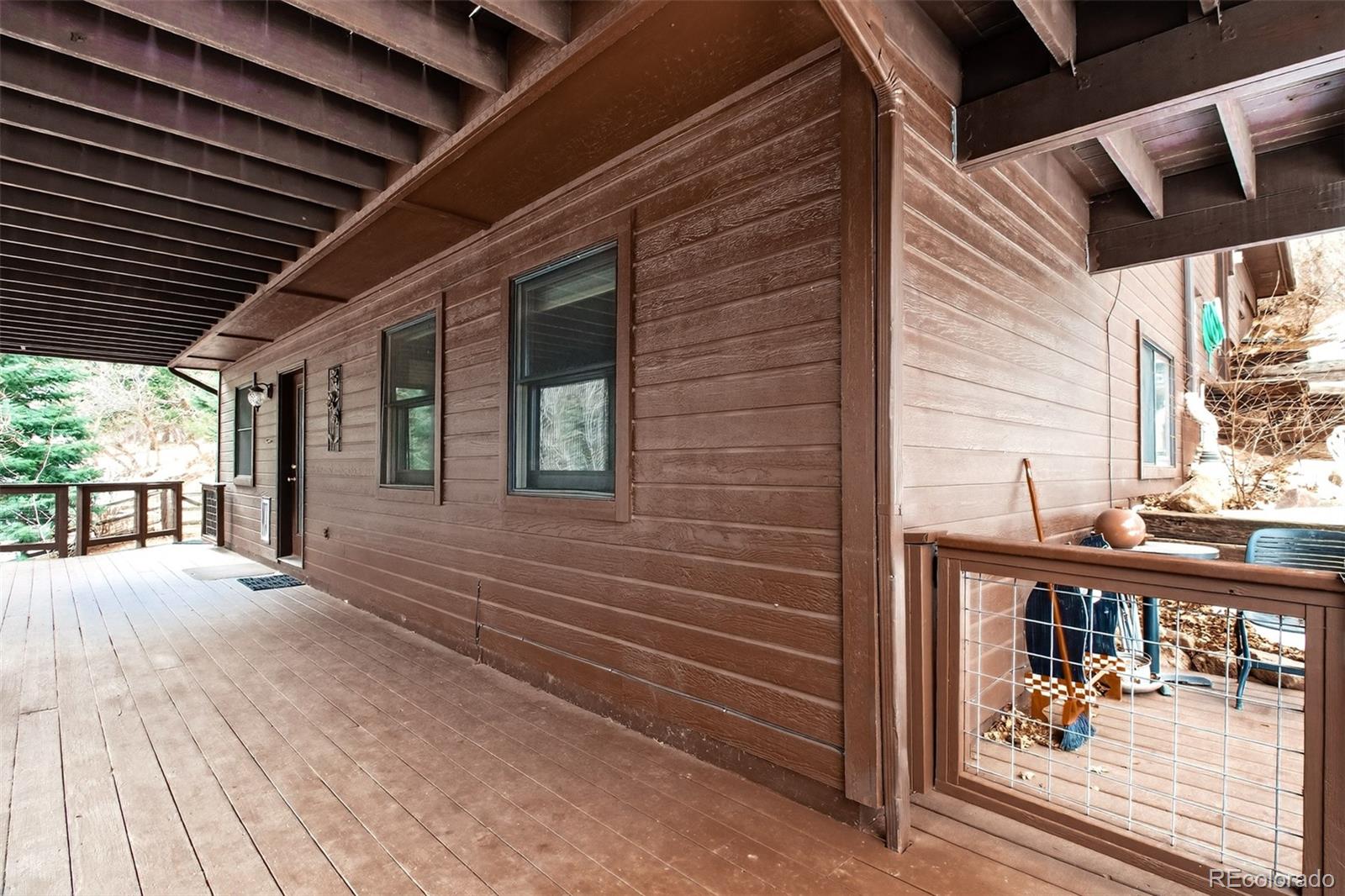 1445 Sutherland Road Manitou Springs, CO 80829 - Photo 34 of 43 a view of livingroom with wooden floor