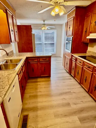 $3,500 | 675 Ayers Drive, Charleston, SC 29412