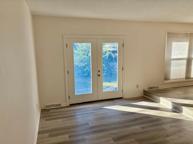 $3,500 | 675 Ayers Drive, Charleston, SC 29412