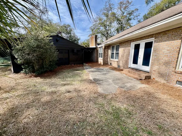 $3,500 | 675 Ayers Drive, Charleston, SC 29412