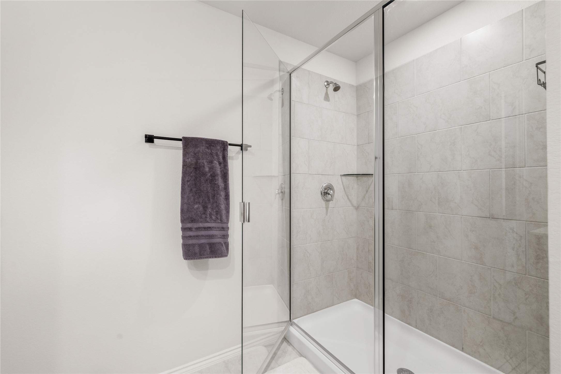 583 Taggart Trail Jarrell, TX 76537 - Photo 14 of 21 Full bathroom featuring a shower stall