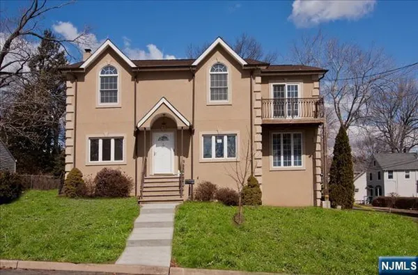 $999,000 | 177 Magnolia Avenue, Cresskill, NJ 07626