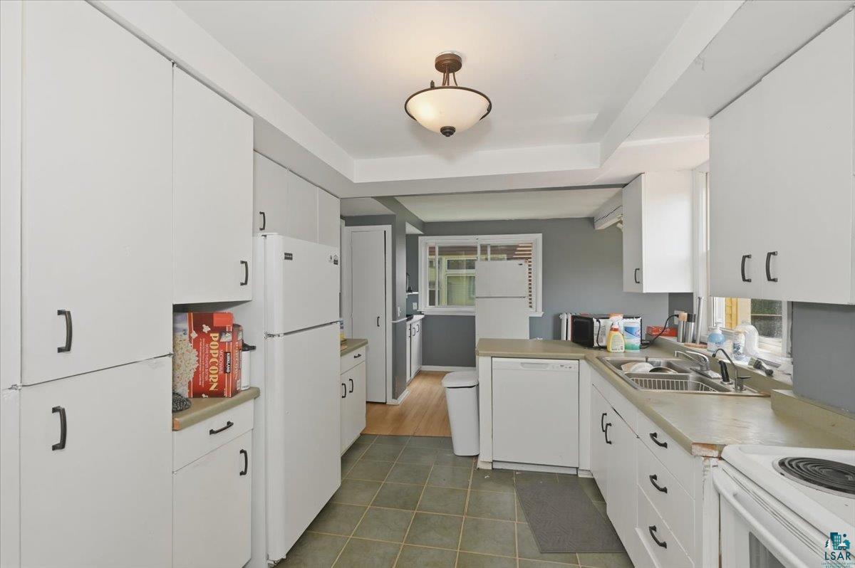 1818 East 3rd Street Duluth, MN 55812 - Photo 9 of 27