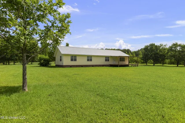 $387,500 | 1144 Little Big Mound Road, Bentonia, MS 39040