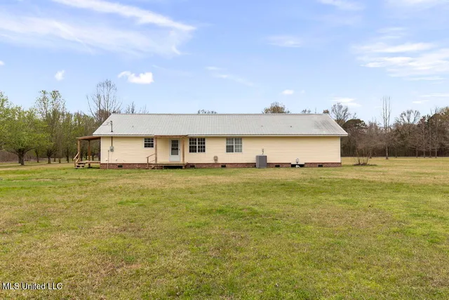 $387,500 | 1144 Little Big Mound Road, Bentonia, MS 39040