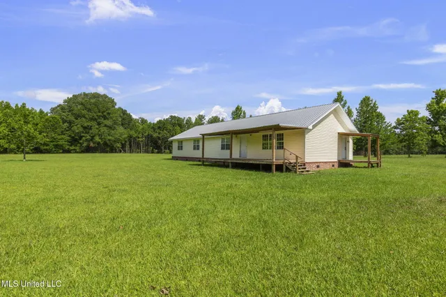 $387,500 | 1144 Little Big Mound Road, Bentonia, MS 39040