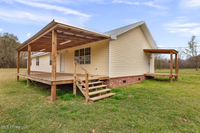 $387,500 | 1144 Little Big Mound Road, Bentonia, MS 39040