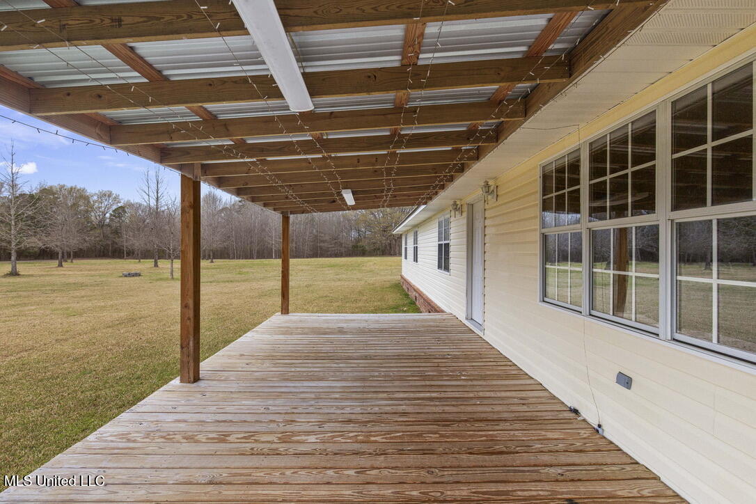 1144 Little Big Mound Road Bentonia, MS 39040 - Photo 6 of 34 8060BBDD-EEA6-41F8-A0D8-005F8F2F1CC6_1_1