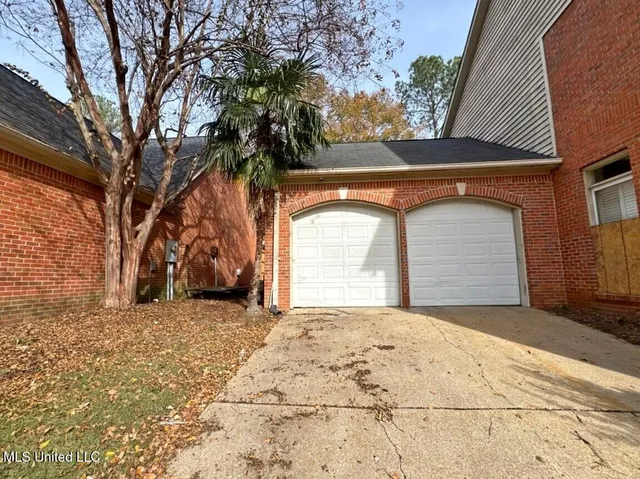 $125,000 | 58 Robinwood Place, Jackson, MS 39211