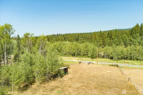 a view of an ocean view