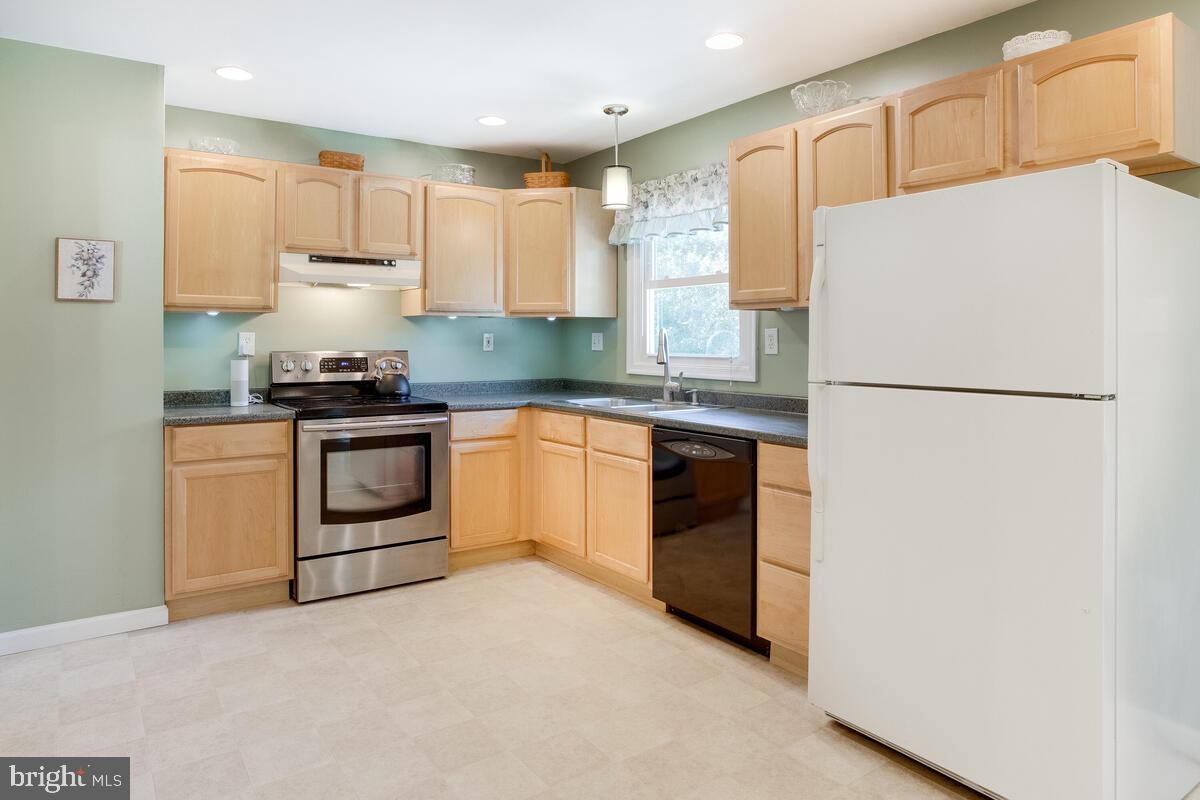 1049 Springhill Way Gambrills, MD 21054 - Photo 13 of 43 Gallery Image 13
