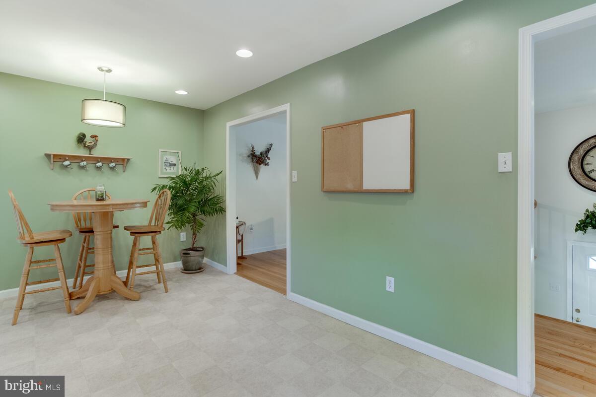 1049 Springhill Way Gambrills, MD 21054 - Photo 15 of 43 Gallery Image 15