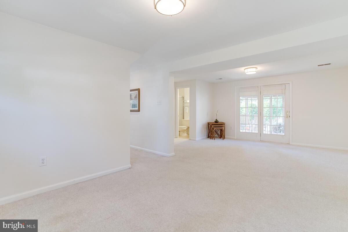 1049 Springhill Way Gambrills, MD 21054 - Photo 34 of 43 Gallery Image 34