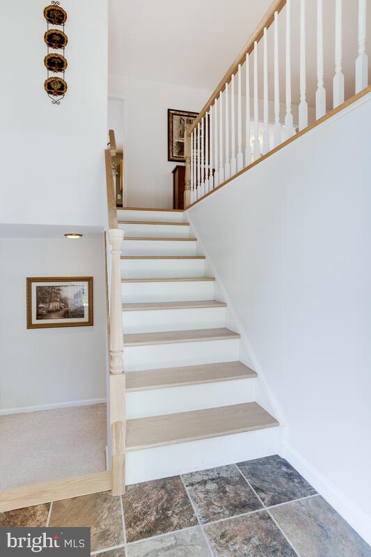 1049 Springhill Way Gambrills, MD 21054 - Photo 5 of 43 Gallery Image 5