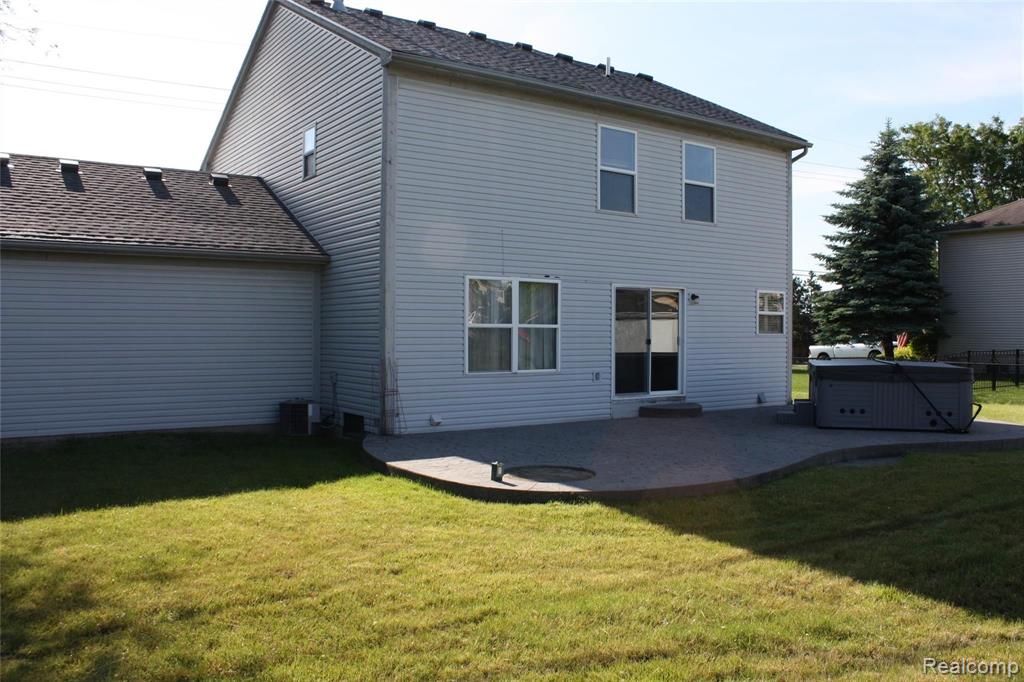 1886 River Road St. Clair, MI 48079 - Photo 2 of 24