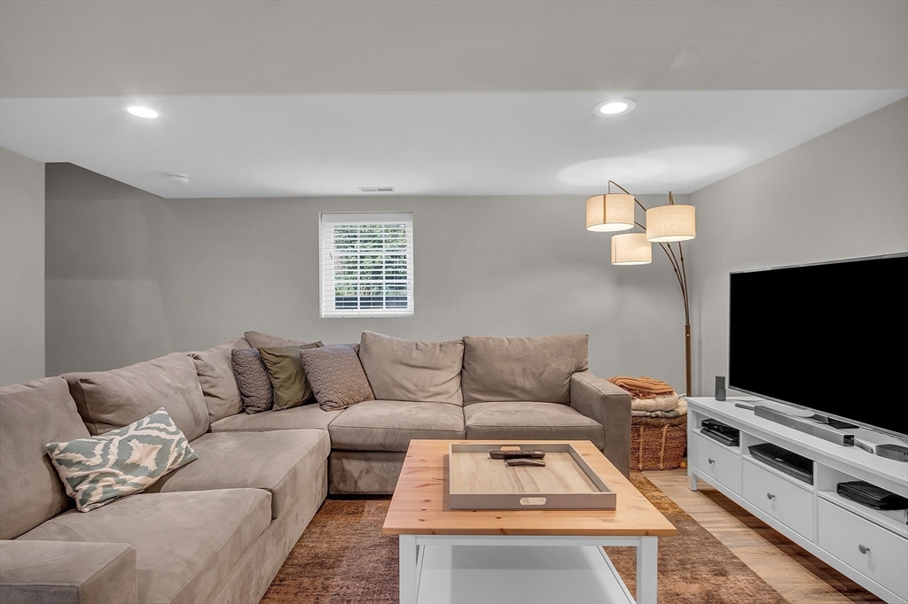 52-54 Webster Street, Unit 52 Arlington, MA 02474 - Photo 15 of 24