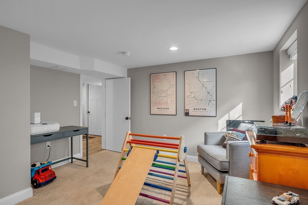 52-54 Webster Street, Unit 52 Arlington, MA 02474 - Photo 20 of 24