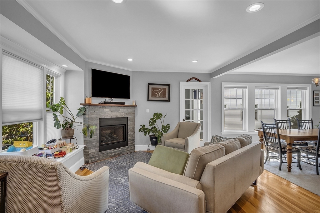 52-54 Webster Street, Unit 52 Arlington, MA 02474 - Photo 3 of 24