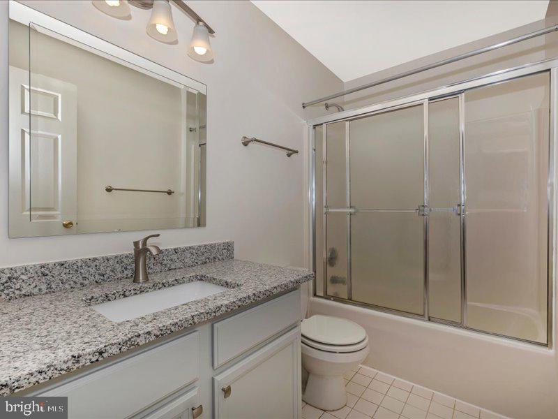 5701 Etzler Road Frederick, MD 21702 - Photo 40 of 60 Full Bath Attached to Bedroom 4