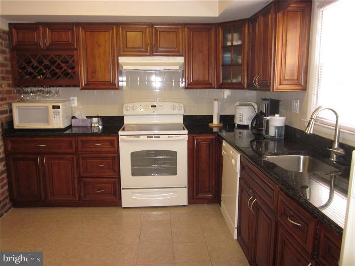 10 Stonebridge Road Cherry Hill, NJ 08003 - Photo 8 of 23 Kitchen