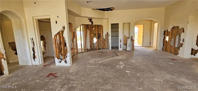 a view of a big room with closet area