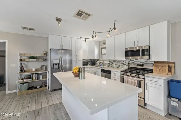 $379,000 | 720 East Carol Avenue, Phoenix, AZ 85020