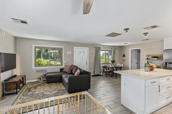 $379,000 | 720 East Carol Avenue, Phoenix, AZ 85020