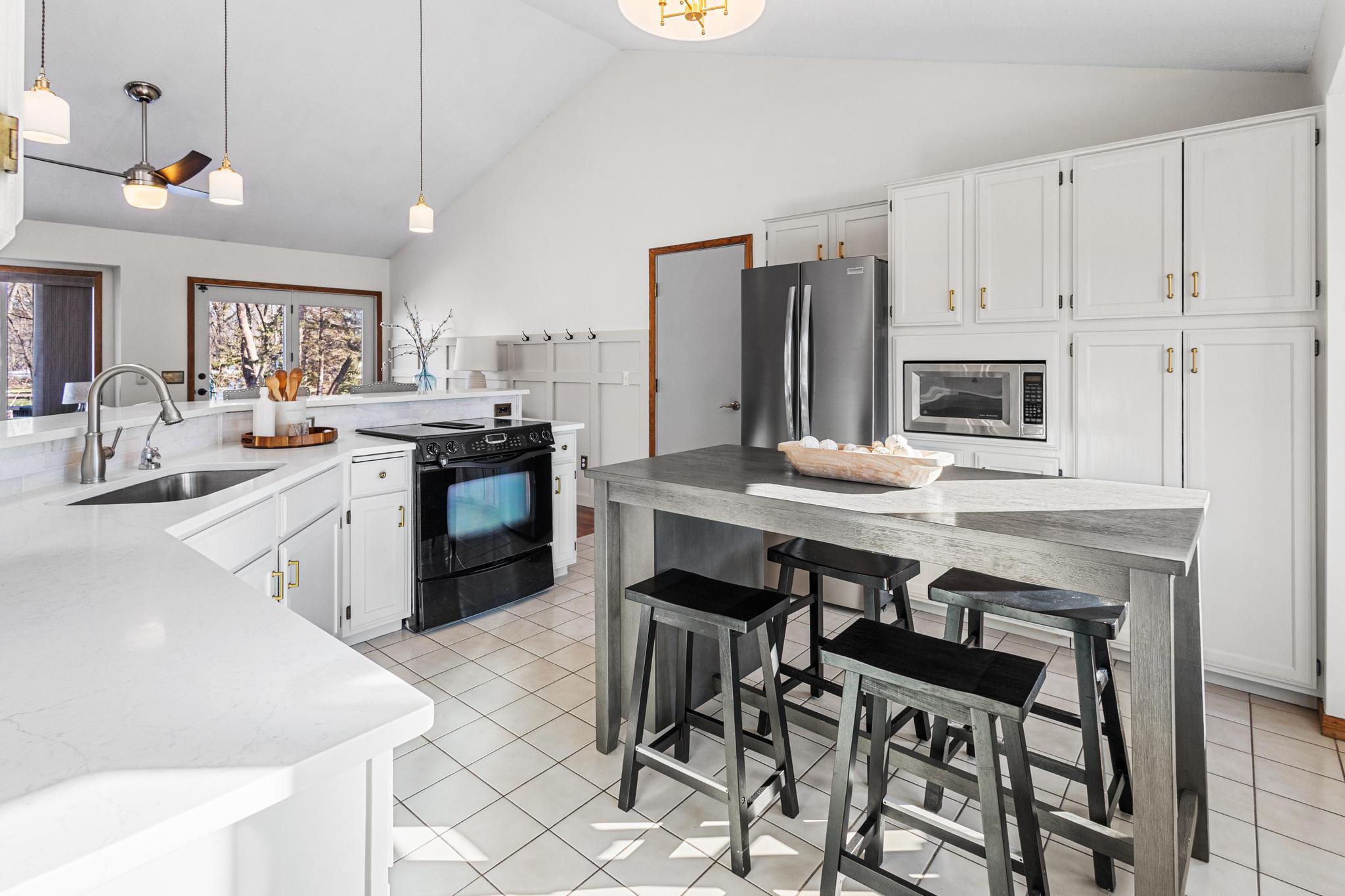 6340 Larch Lane North Maple Grove, MN 55369 - Photo 16 of 55