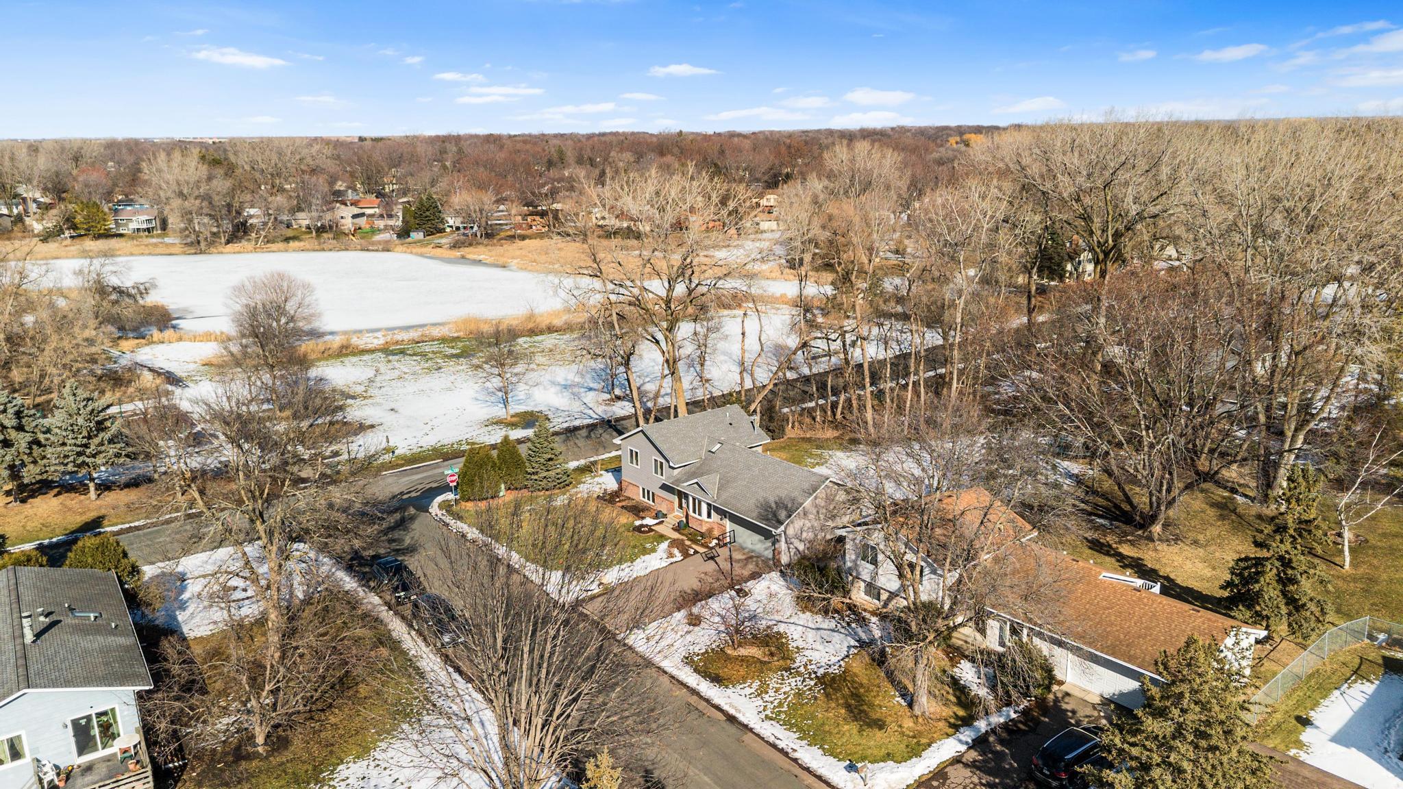 6340 Larch Lane North Maple Grove, MN 55369 - Photo 4 of 55