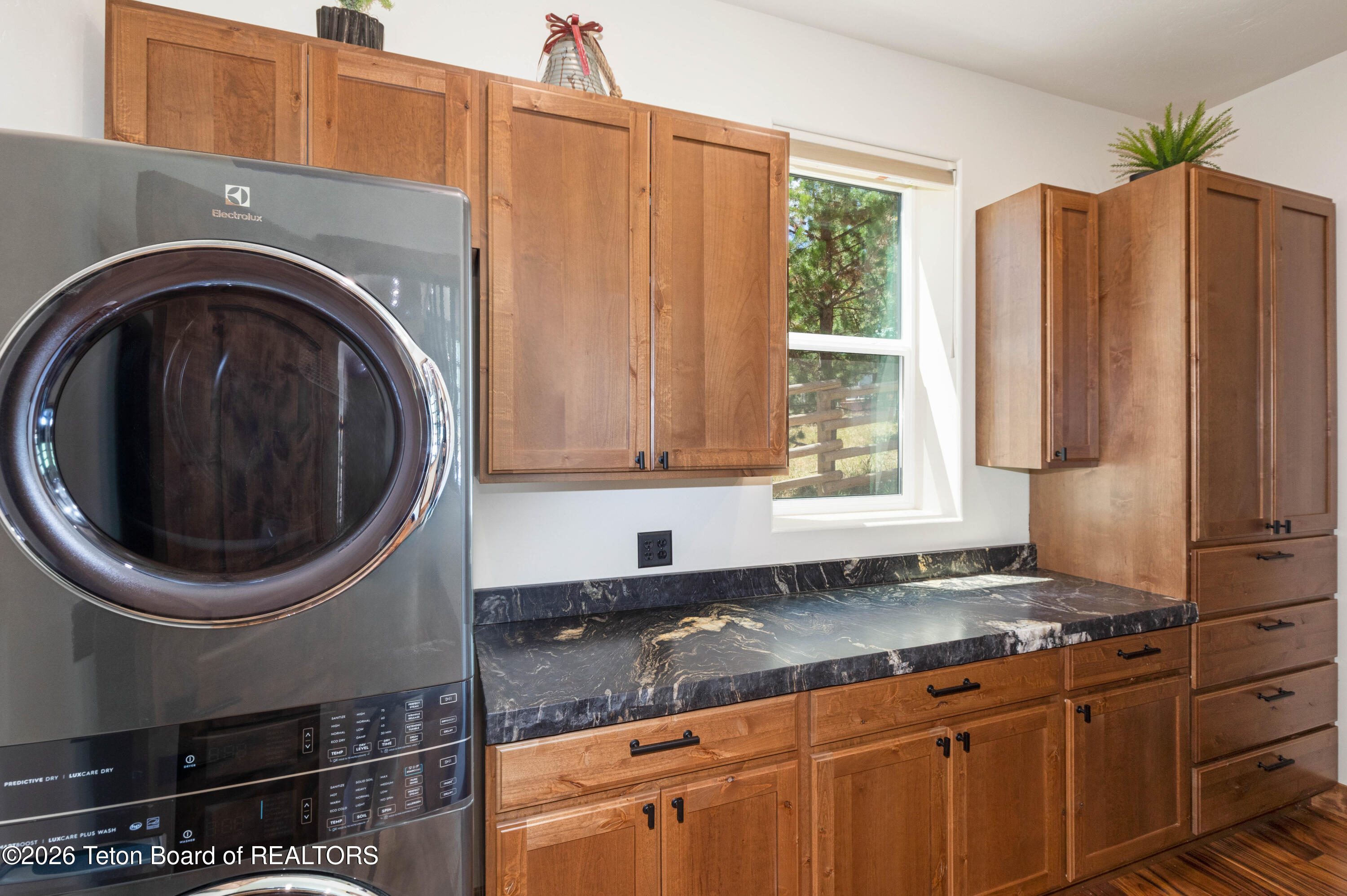 347 Alpine Mdw Loop Alpine, WY 83128 - Photo 10 of 30 Alpine Retreat IMG_1324