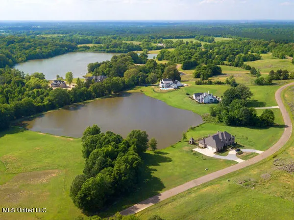 $247,500 | Chestnut Hill Road, Flora, MS 39071