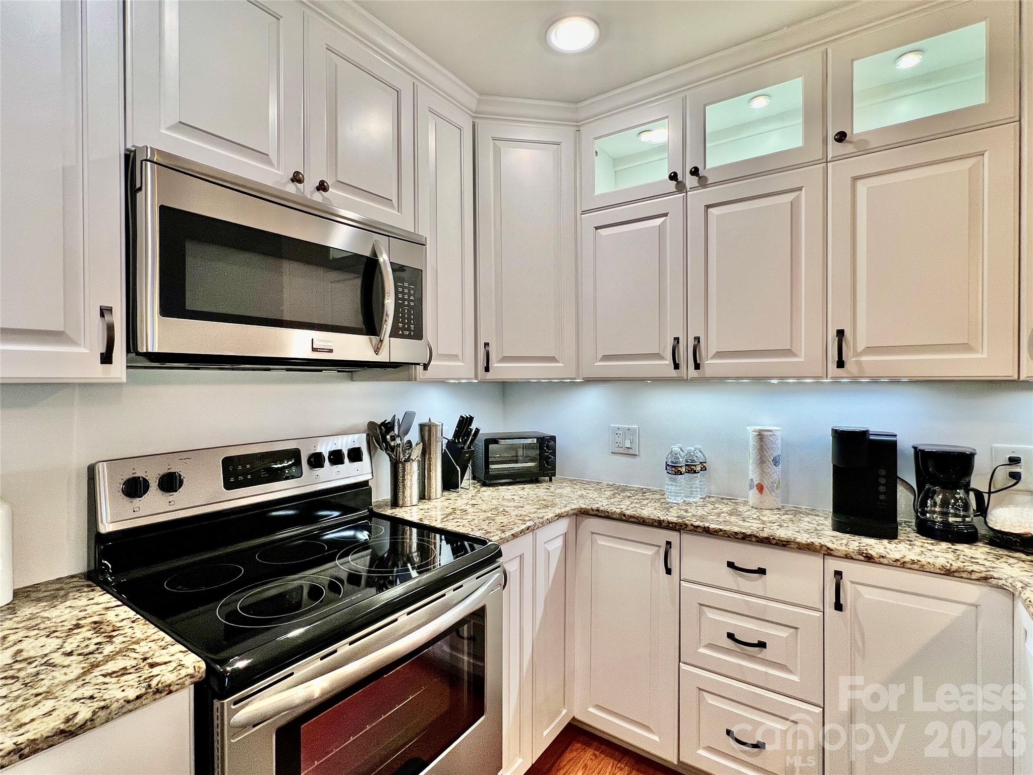 1323 Queens Road, Unit 417 Charlotte, NC 28207 - Photo 5 of 28