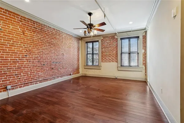 $3,700 | 431 Gravier Street, Unit 3, New Orleans, LA 70130