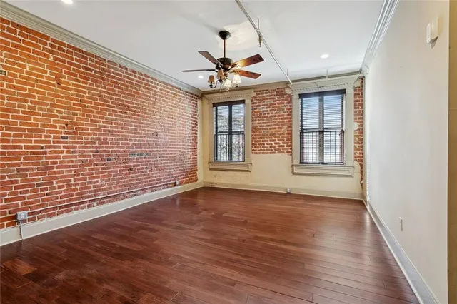 $3,700 | 431 Gravier Street, Unit 3, New Orleans, LA 70130