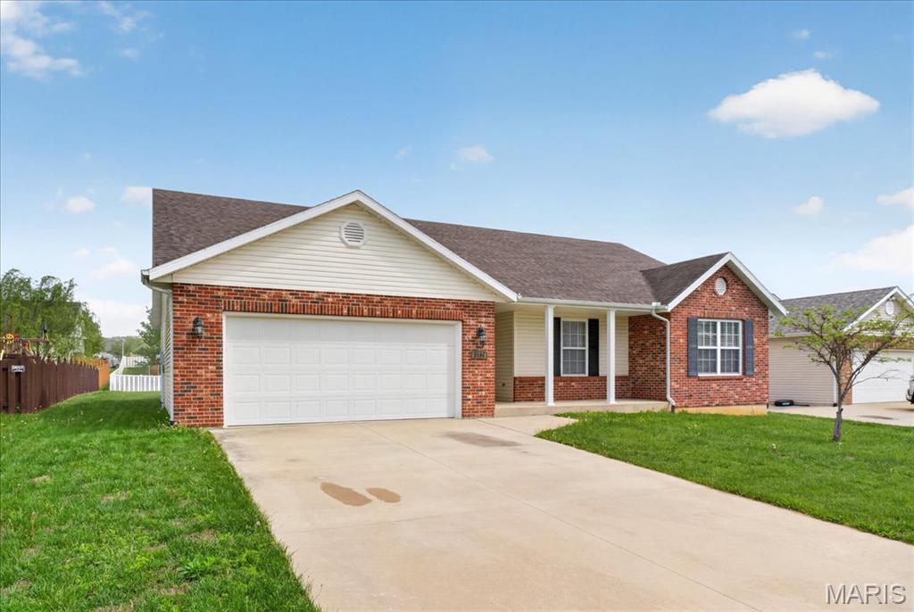 1104 Maplewood Lane Waterloo, IL 62298 - Photo 2 of 35