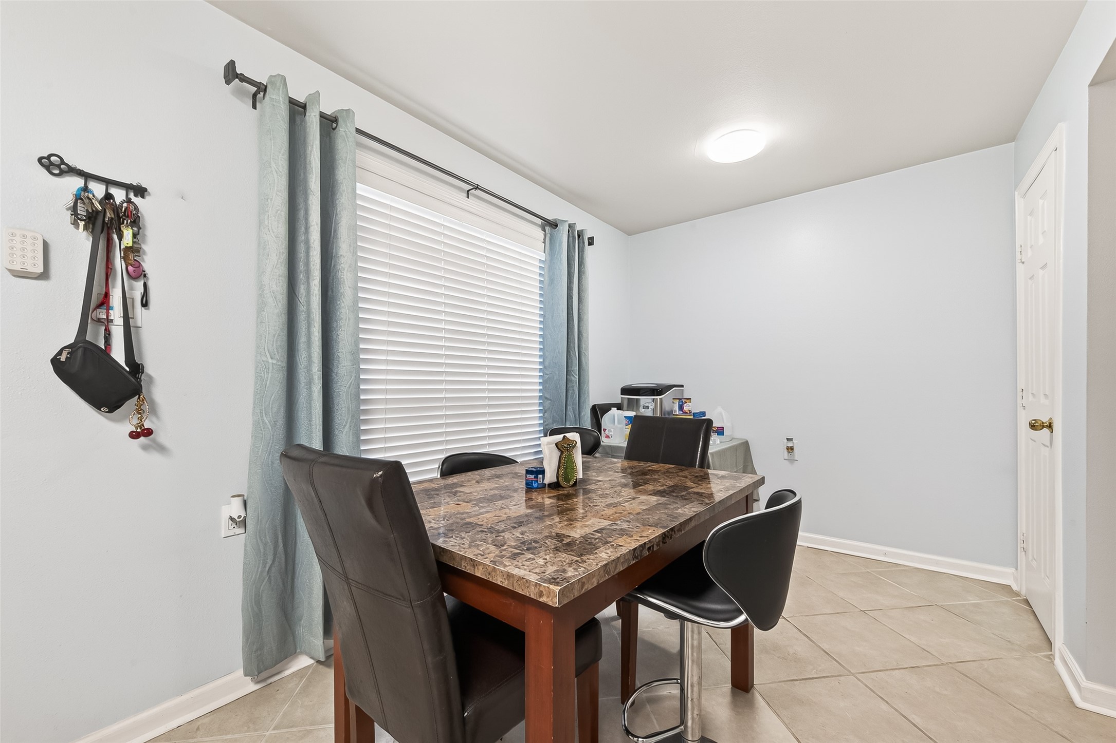 6541 Wanda Lane Houston, TX 77074 - Photo 13 of 37