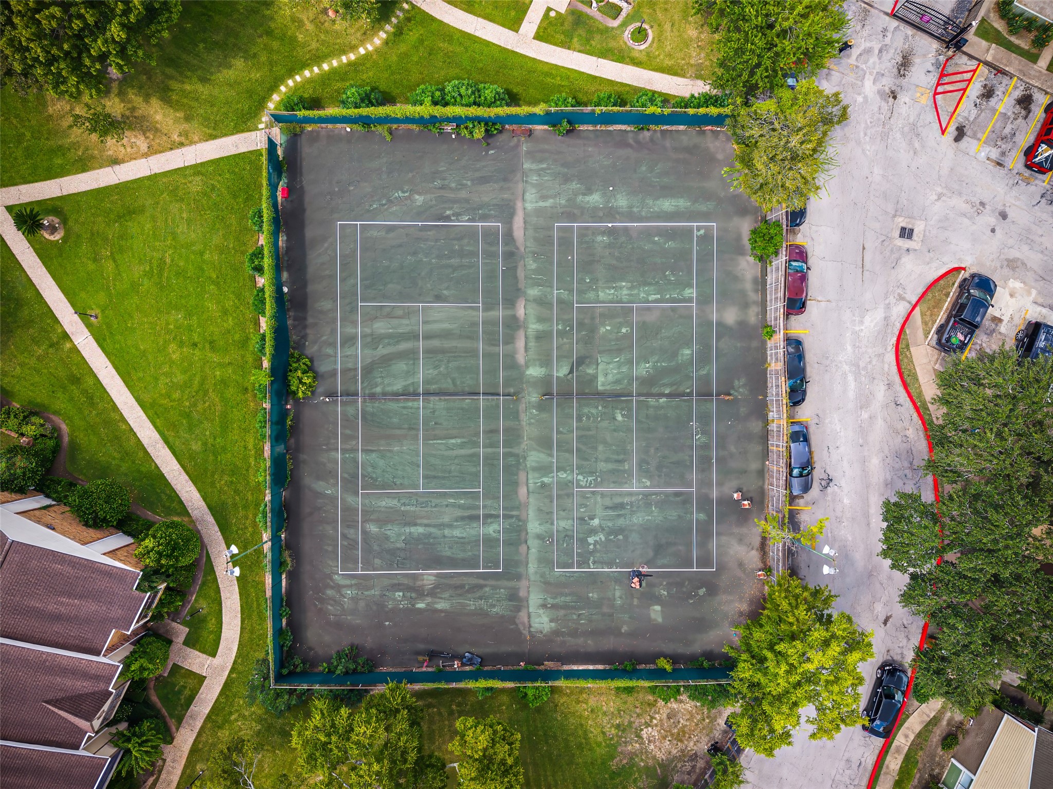 6541 Wanda Lane Houston, TX 77074 - Photo 36 of 37 Tennis Court