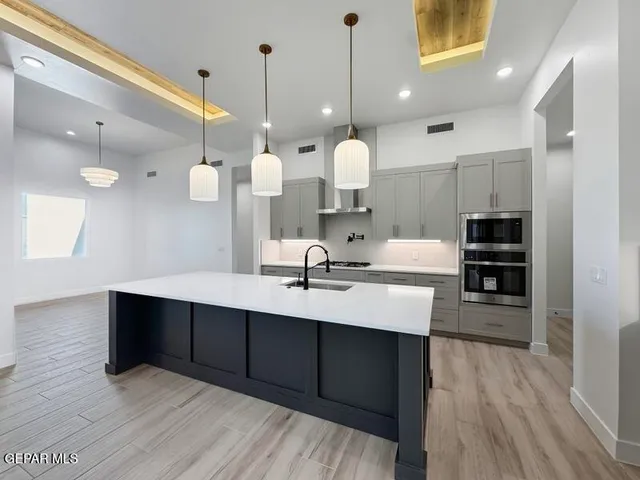 $759,500 | 5849 Valley Palm Drive, El Paso, TX 79932