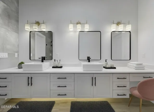 $759,500 | 5849 Valley Palm Drive, El Paso, TX 79932